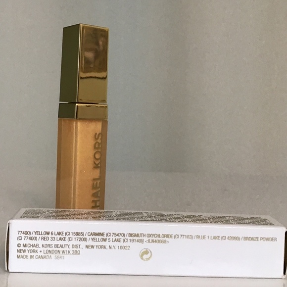 Michael Kors Lip Gloss in Muse (full size) - Picture 5 of 5